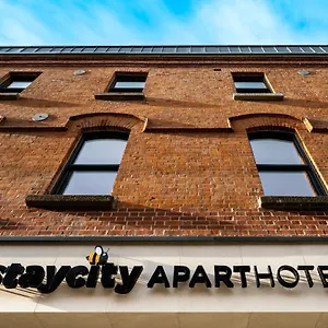 Staycity Tivoli Апарт-отель