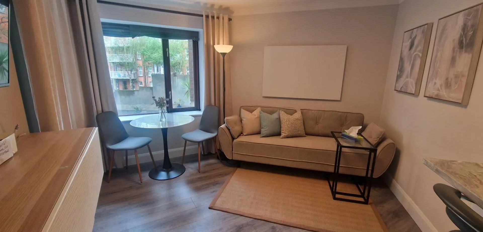 Upgraded & Slick 2Bd Heart Of City At Christchurch 都柏林 爱尔兰